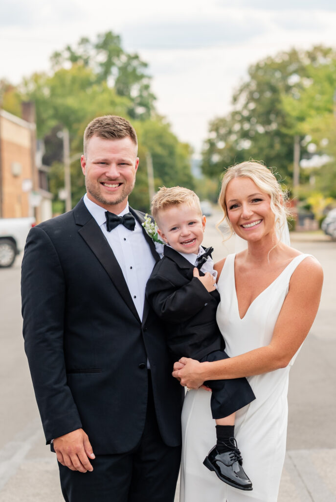 wedding couples in pittsburgh with their son